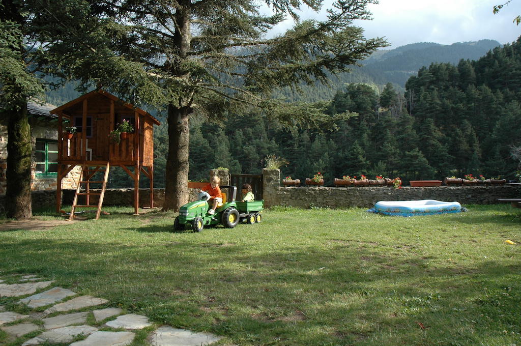 Xalet-Refugi U.E.C. Hostel La Molina  Exterior photo